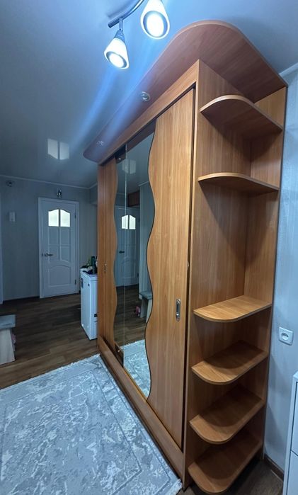 Продам шкаф-купе