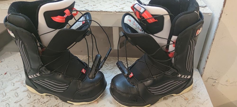 Продавам детски Сноуборд обувки 35 размер