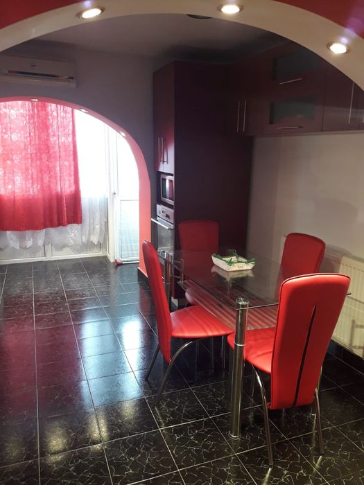 Apartament de vînzare .Se vinde cu tot ce se vede mobilat centrala pro