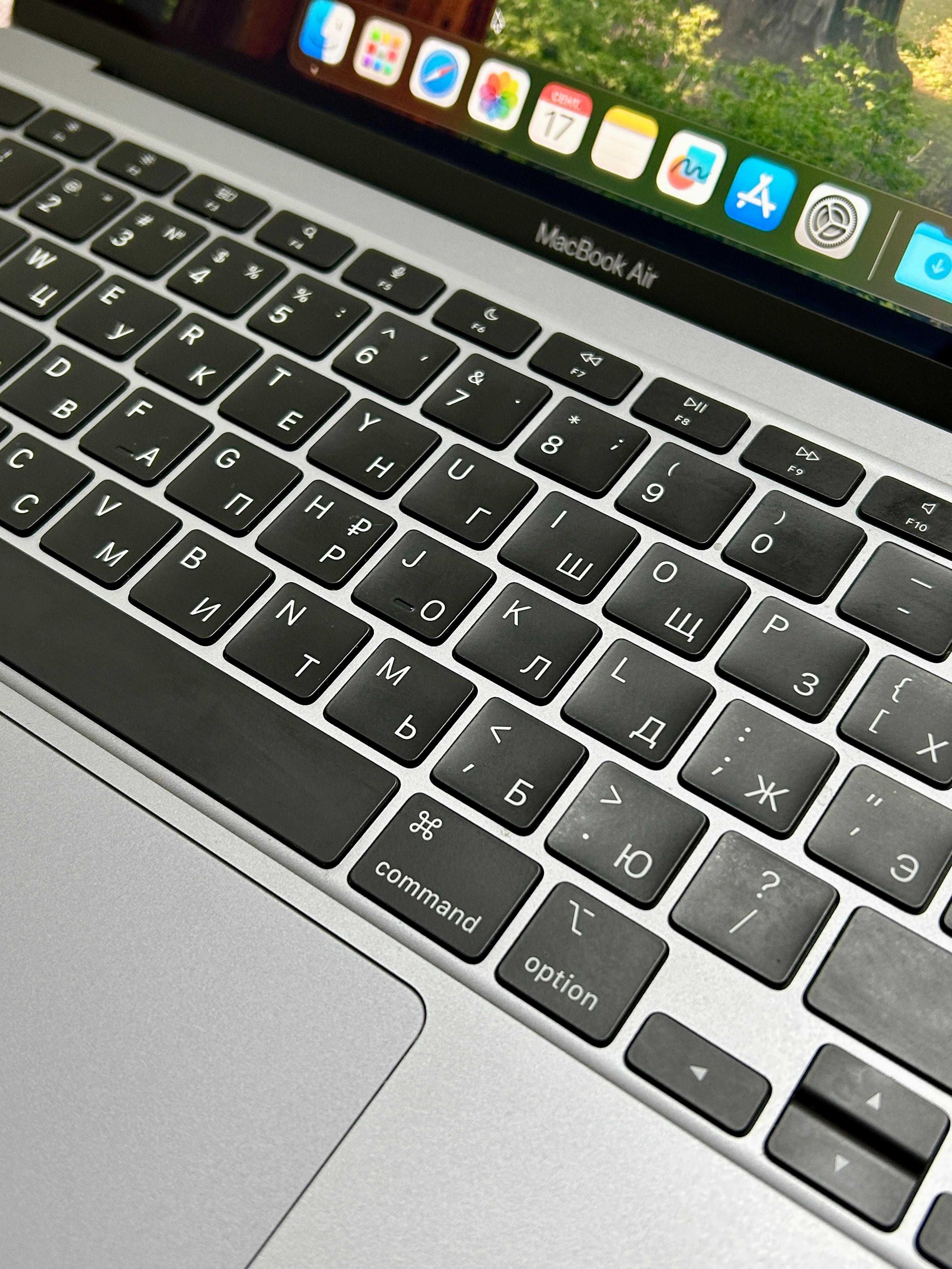 MacBook в идеальном состоянии