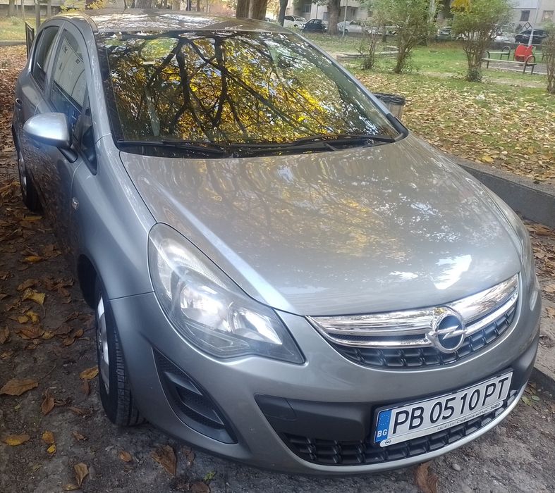 Опел Корса D 2014 г. Първи собственик.
