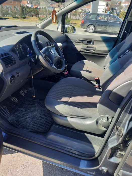 Vînd Seat alhambra 2008 1.9 116 BVK 7locuri