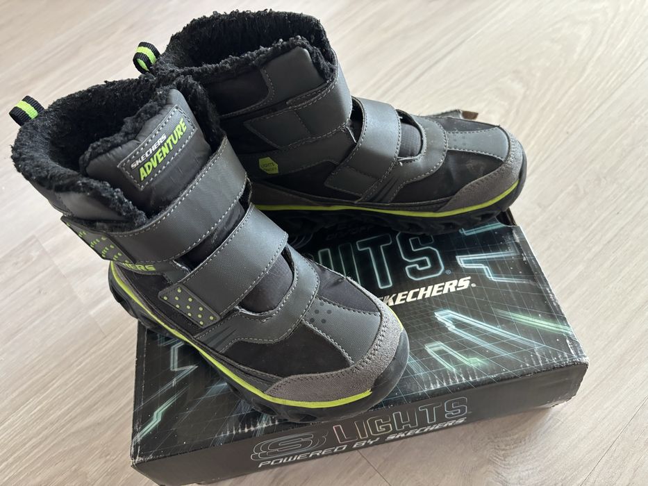 Зимние сапоги на мальчика Skechers