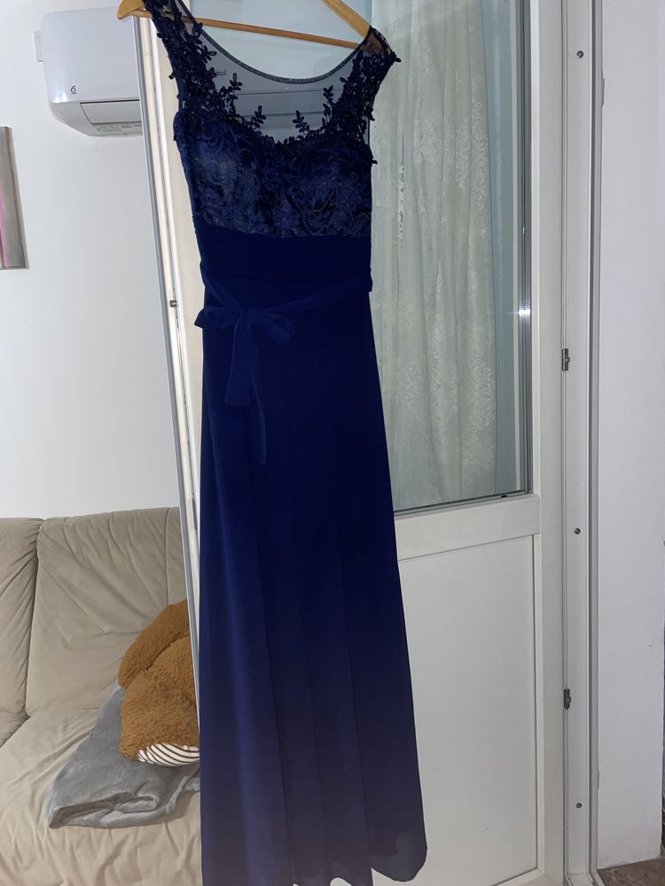 Vand rochie bleumarin lunga