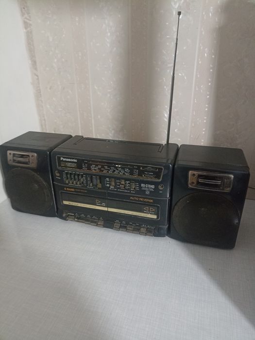 Продам магнитофон Panasonic