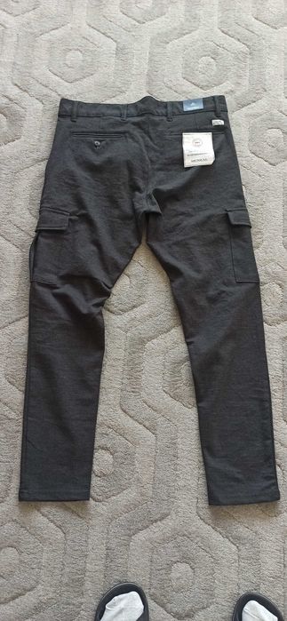 Нов оригинален панталон  McNeal, р-р 40 (М)