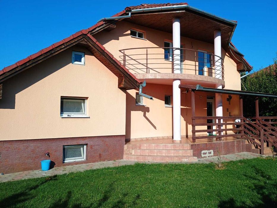 Casă de vânzare în Sântana de Mureș (zona Sanlacta)