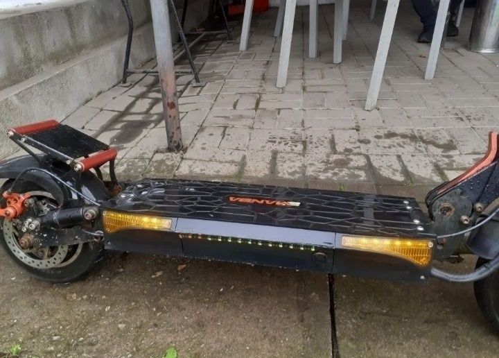 Trotinetă (perfectă stare)