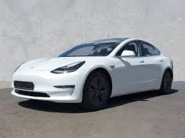 Inchirieri masini Bolt Uber Blue
