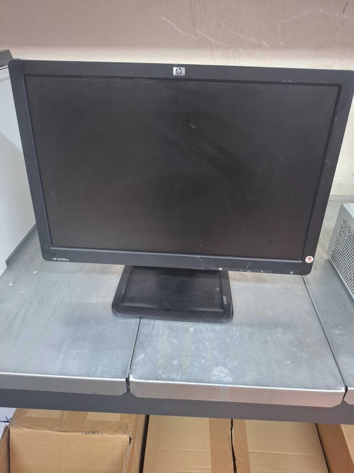 Монитор 19“ HP LE1901W