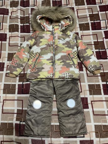 Продам детский зимний комплект (куртка и штаны)