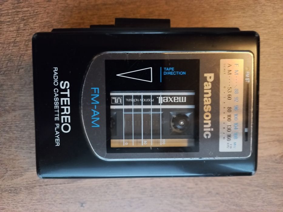 Walkman cu radio  Panasonic si Aiwa