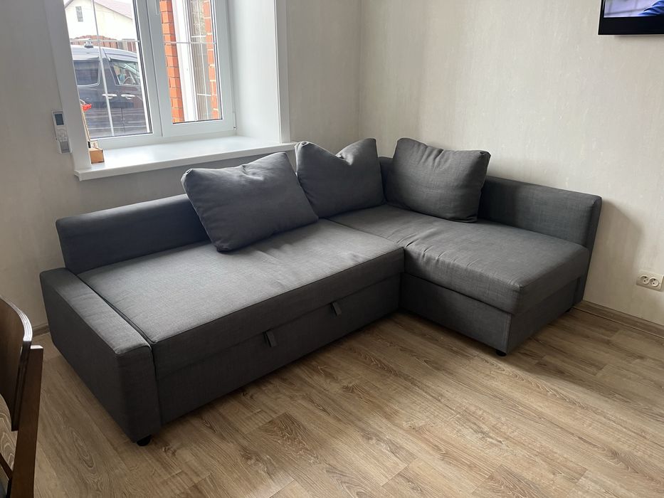 Продам диван Икеа