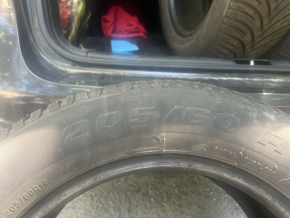 Комплект зимни гуми BF Goodrich 205/60/16, дот 2019