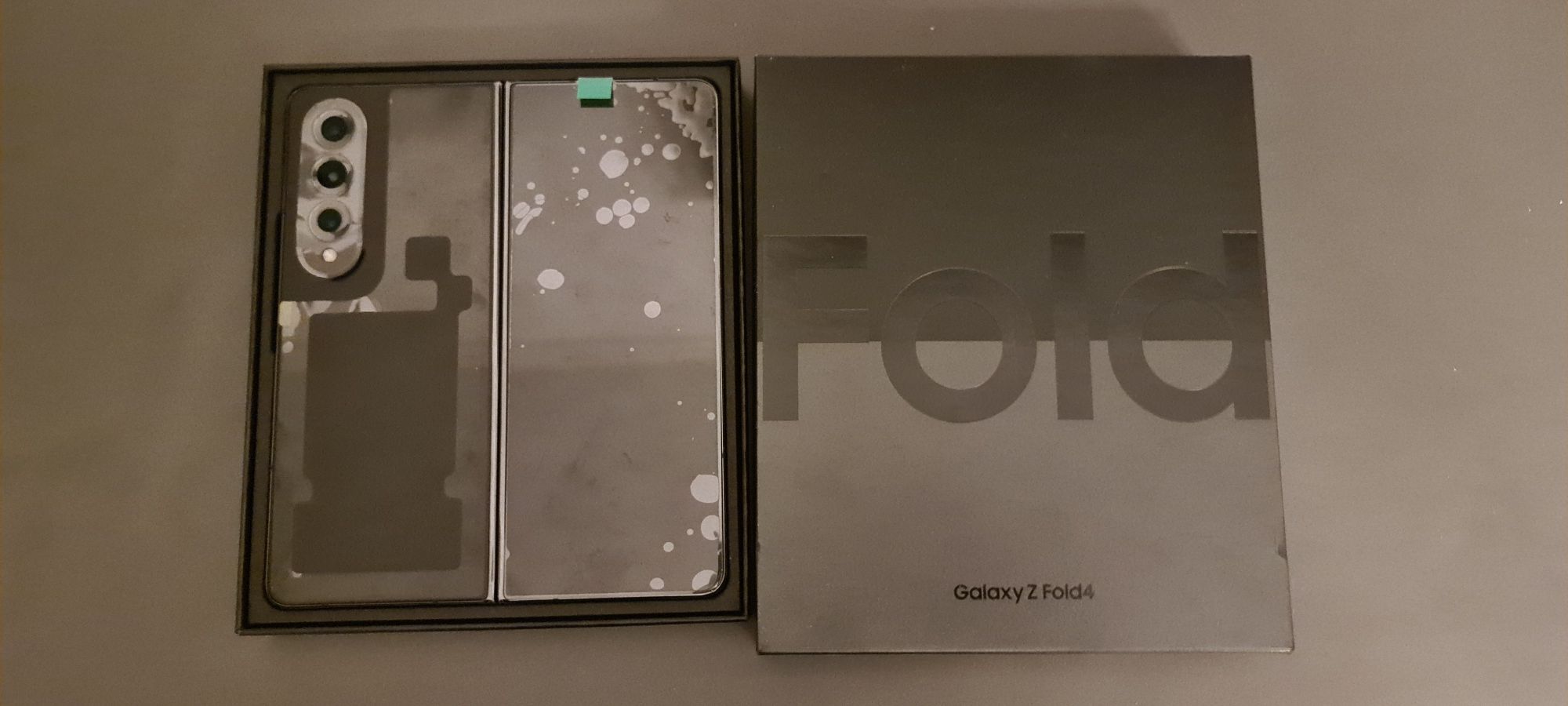 Samsung Z Fold 4 Nou , 256 GB .