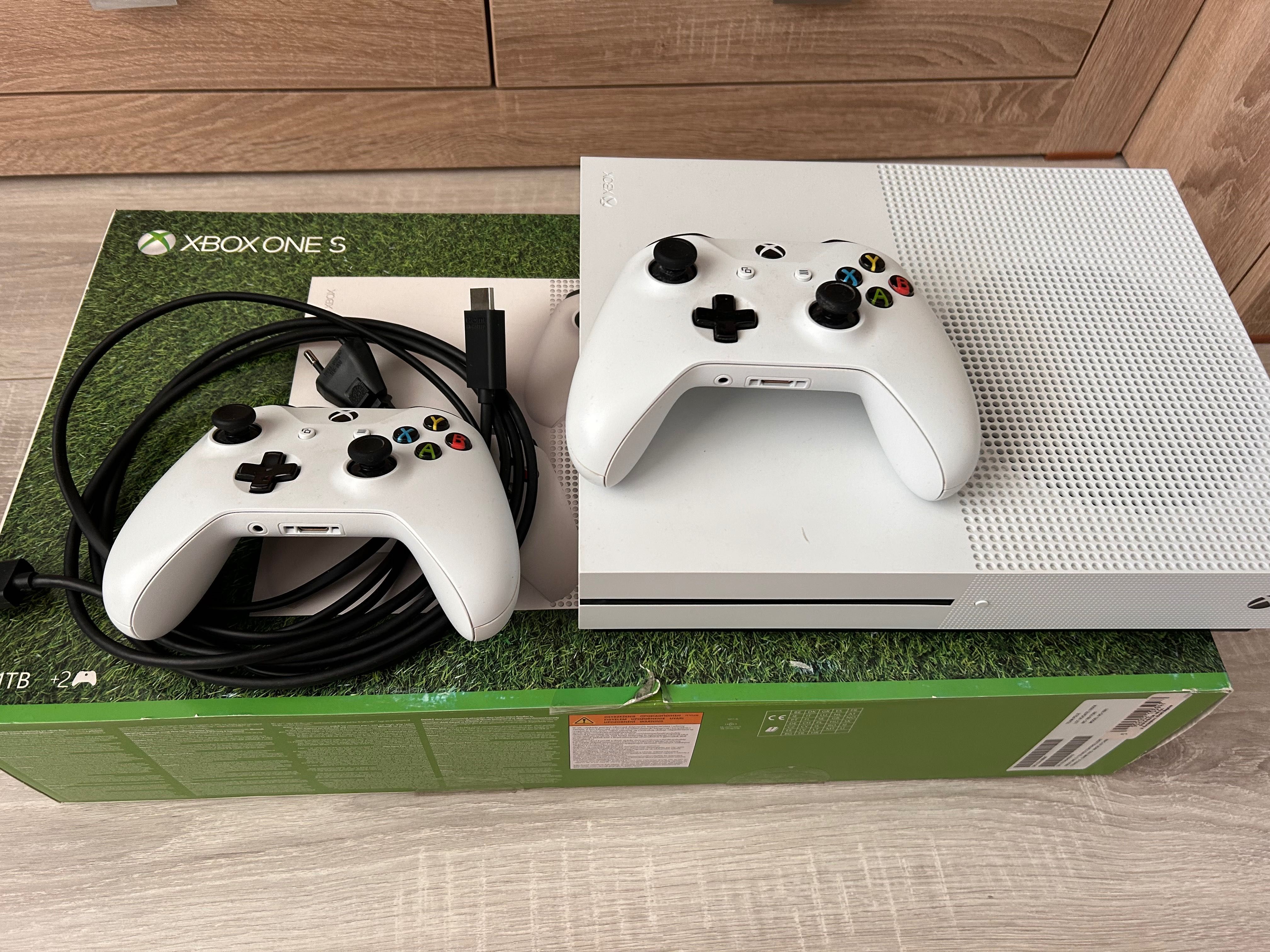 Consolă Xbox One S 1TB 2 x controler