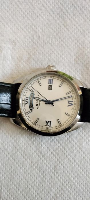 Vind ceasuri, bărbătești și de dama