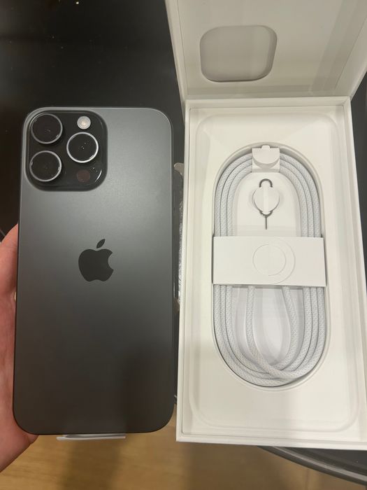 iPhone 16 Pro Max Nou, carcasa si folie protectie ecran incluse