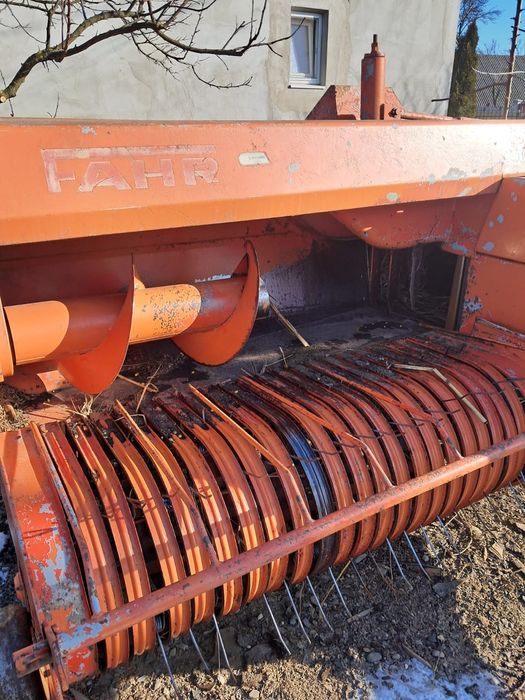 Presa dreptunghiulara Deutz-fahr