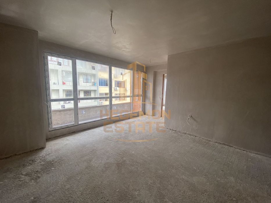 Продава се Двустаен апартамент в Варна, Аспарухово - 67 кв.м за 1568 €/кв.м - Снимка #1