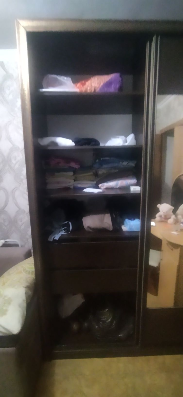 Продам шкаф шифонер