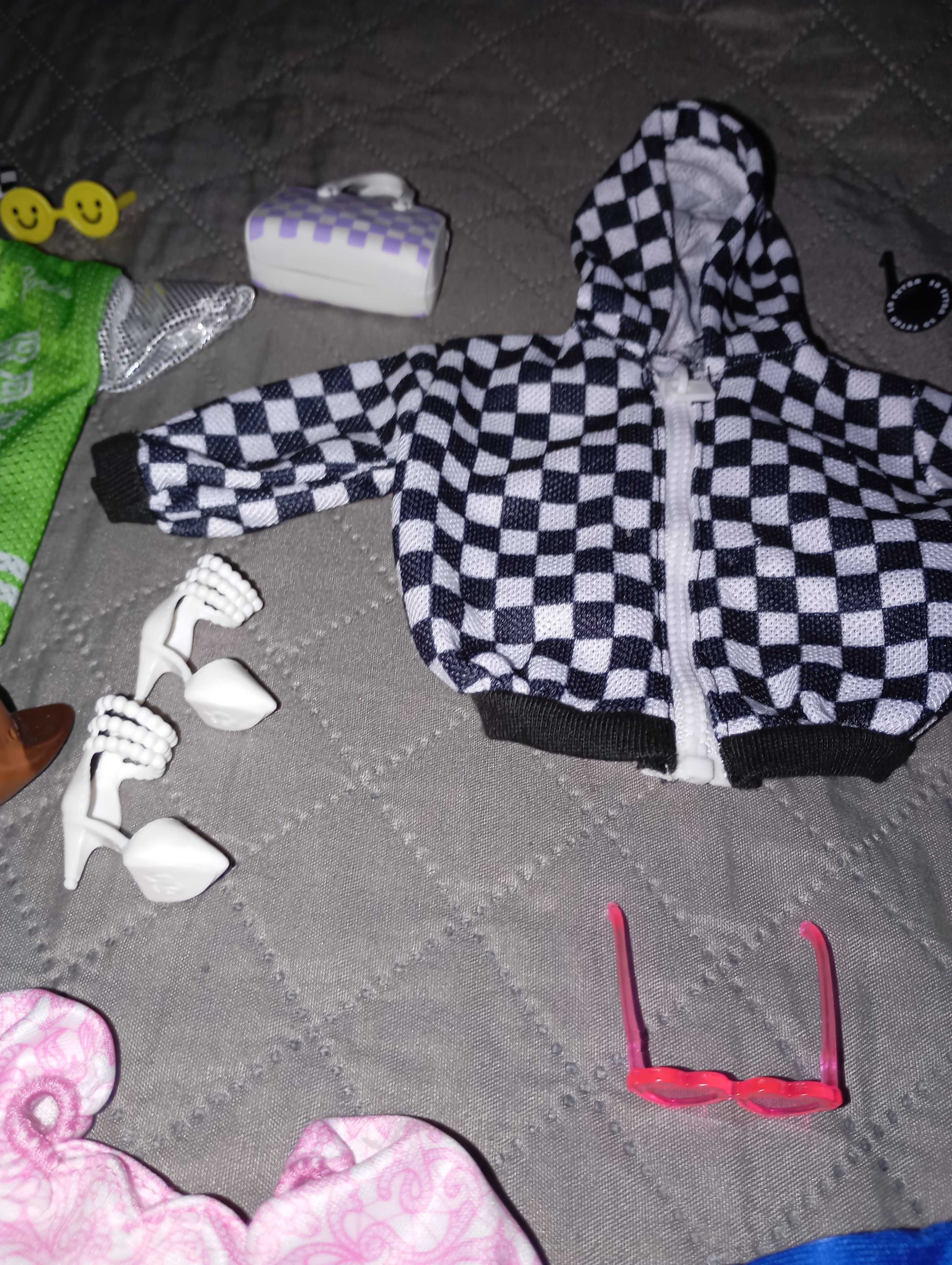 Комплект дрехи и аксесоари     Barbie. Mattel.