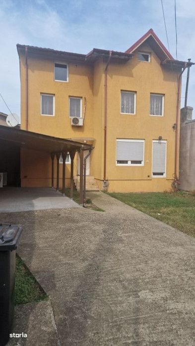 Vila de vanzare Rosu