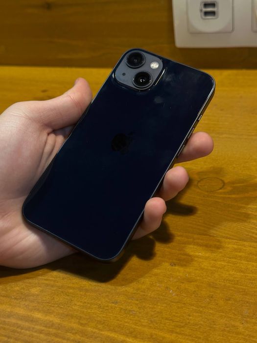 продам айфон 13 в отличном состояние 128 гб