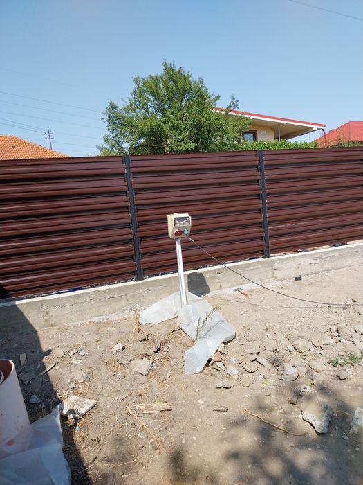 Construim garduri la comanda clientului