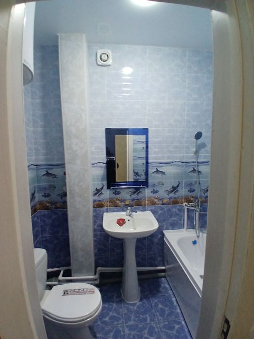 7 микрараёнда 1 хонали 42 квадрат .4 этаж дом 5 этажлик .нархи 29000 д