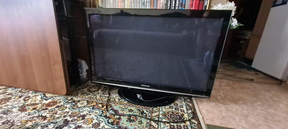 Широкоформатный плазменный телевизор Panasonic 42" диагональ