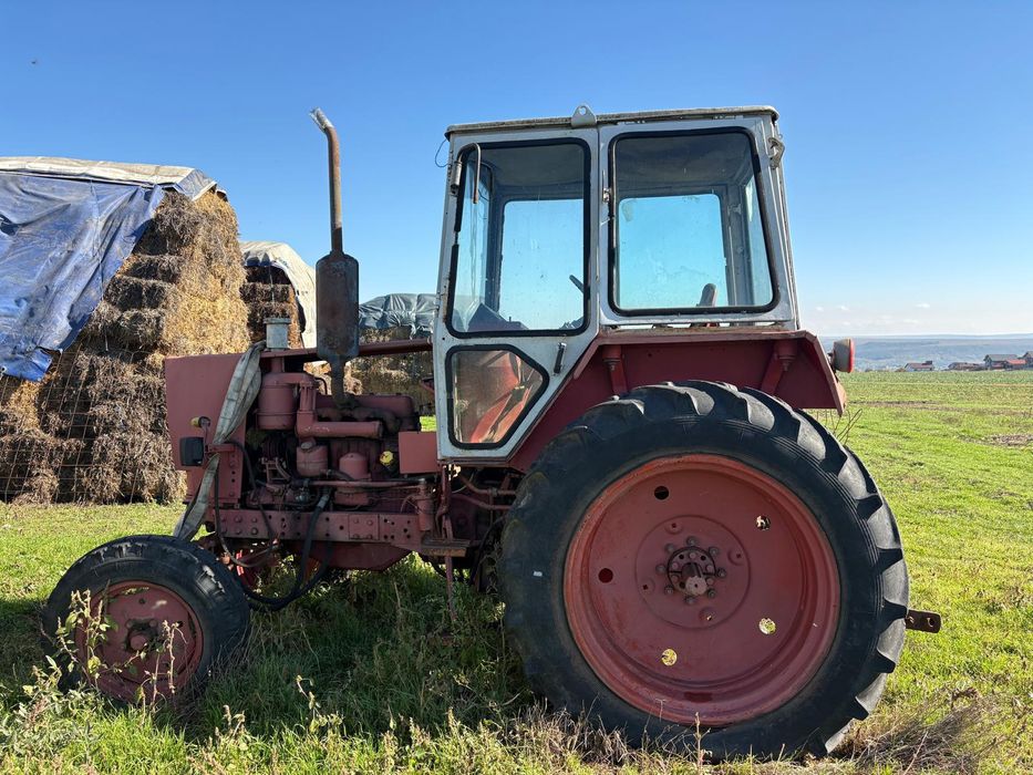 Vând tractor belarus