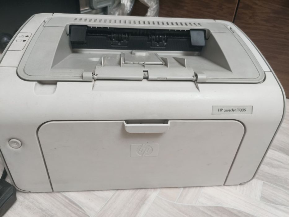 Продается принтер HP LaserJet P1005