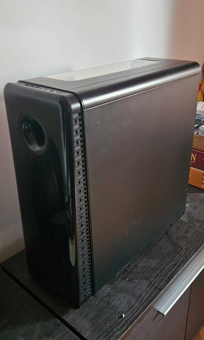 Carcasa Thermaltake, Middle Tower, View 28 RGB
