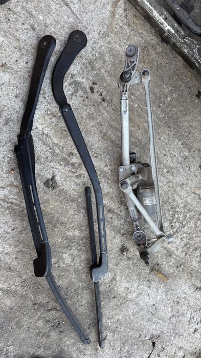 Brat stergator bmw e90 e91 ansamblu stergatoare cu motoras