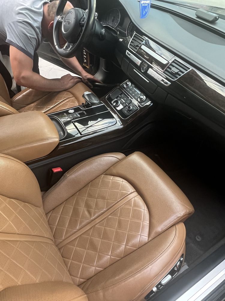 Vand Schimb Audi A8