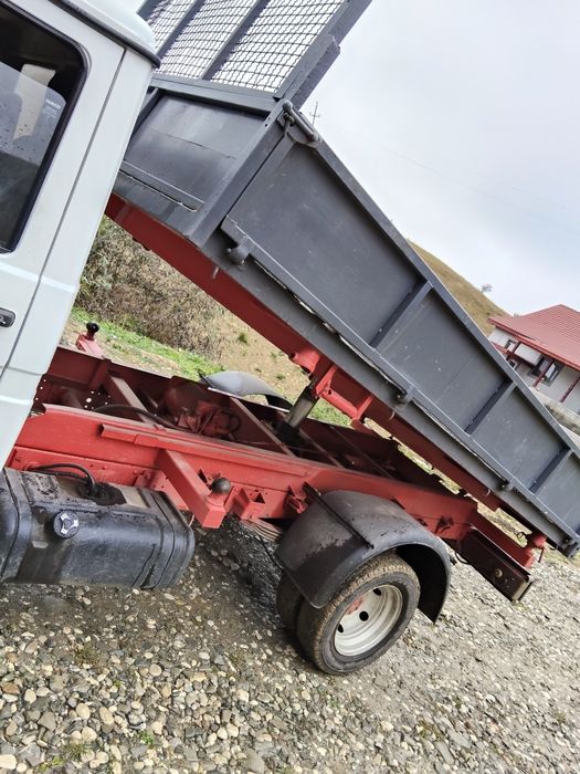 Vând Iveco daily basculabil pe 3 parti