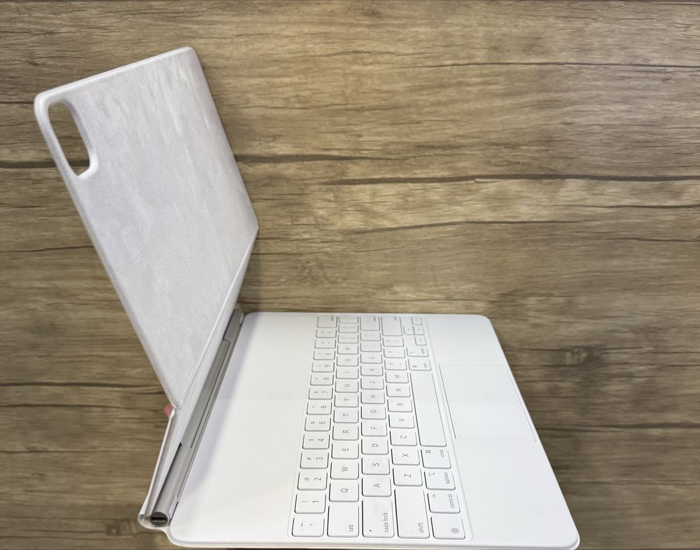Prodam apple MagecKeyboard 12.9 pro
