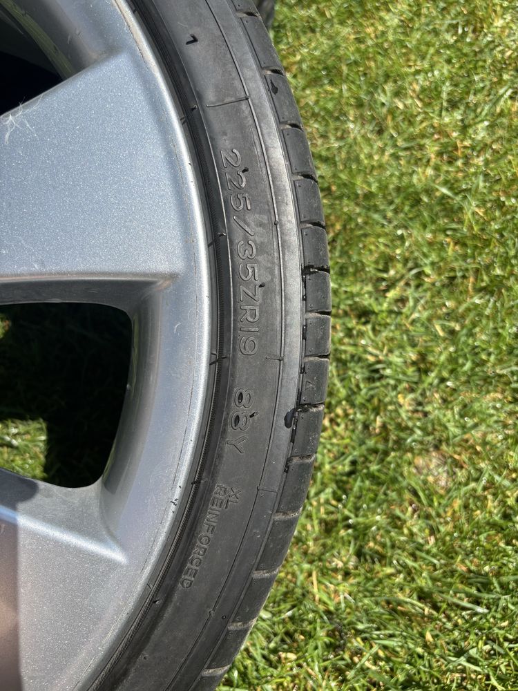 Vand sau schimb roti 225/35 R19 cauciucuri vara
