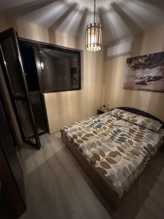 Дава се под наем Тристаен апартамент в Варна, Погреби - 98 кв.м за 663 € - Снимка #4