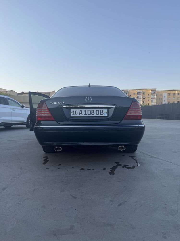 Mersedec benz 220