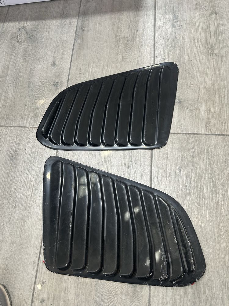 Ornamente protectie geamuri spate duster 2010-2023
