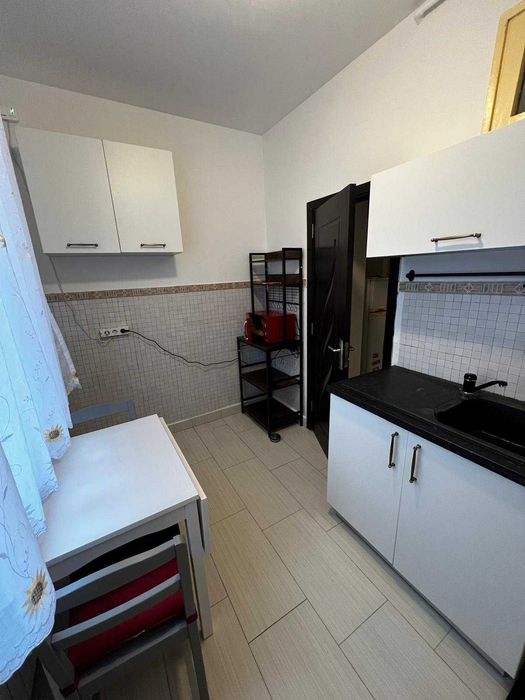 Garsoniera spatioasa de inchitriat langa Afi Palace, 1 minut de Metrou