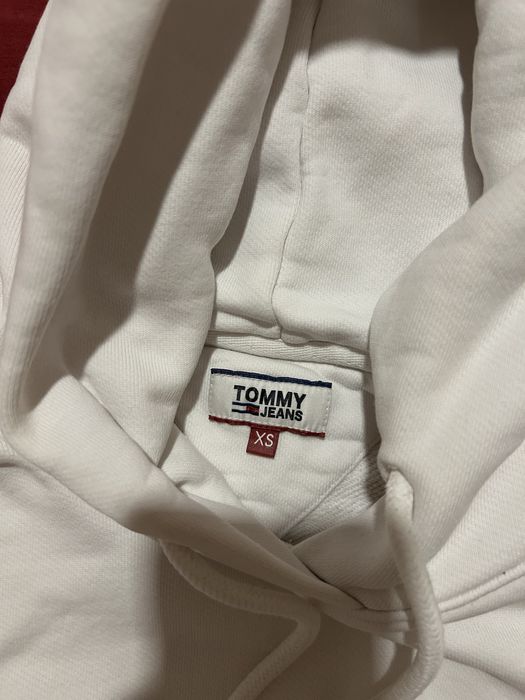 Бял суитшър Tommy Jeans