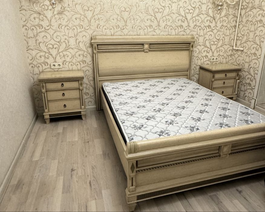 Спальный гарнитур