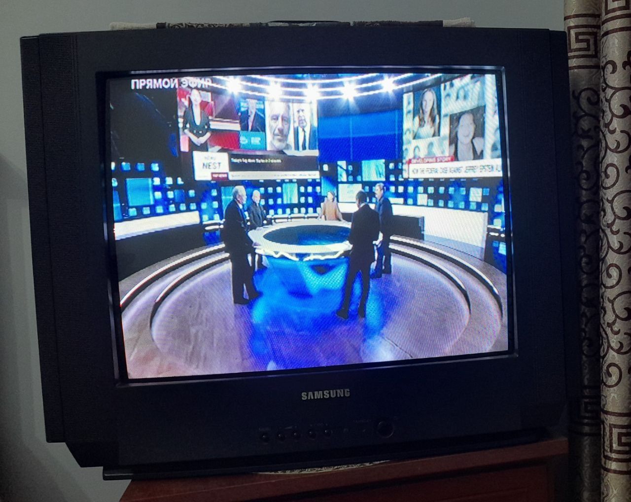 Телевизор Samsung 21 дюйм б/у
