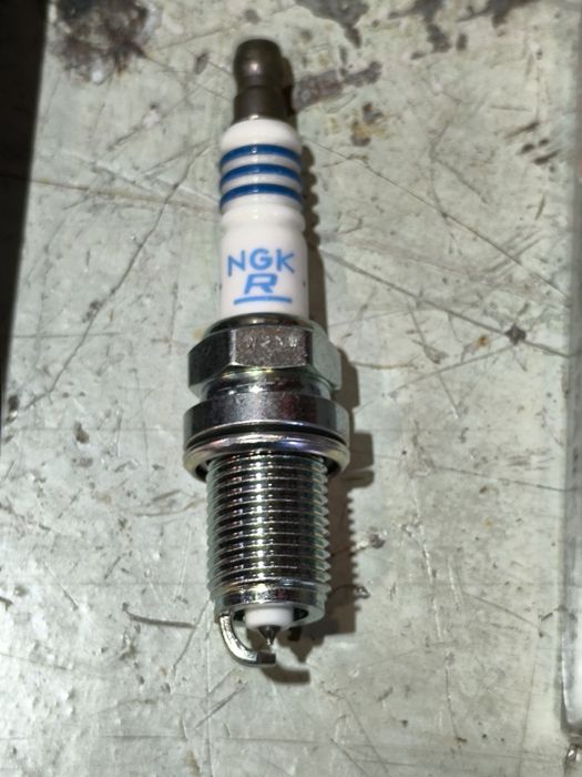 Запалителни свещи ngk