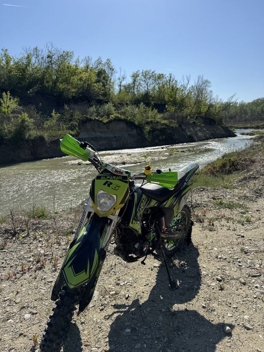 Vand cross alfarad R6
