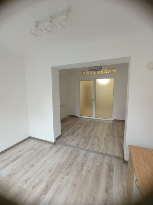 Apartament 2 camere Floresti