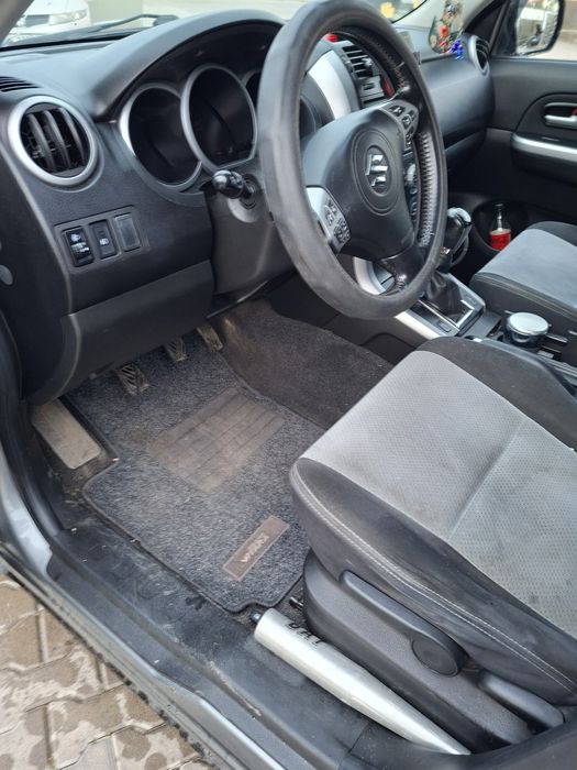 Сузуки гранд Витара 1.9 129 коня дизел